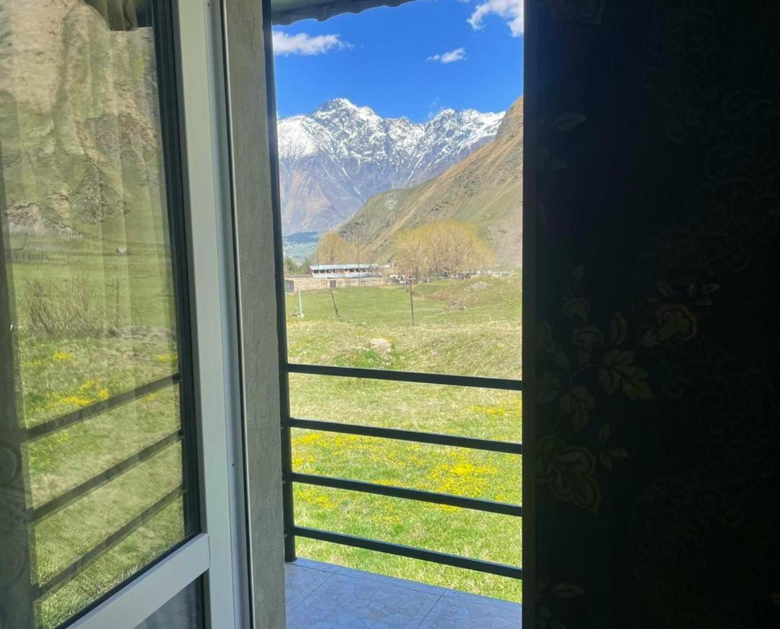 Cozy Hotel Kazbegi Exterior photo